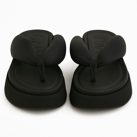 Shoes - Picture 4 of 7